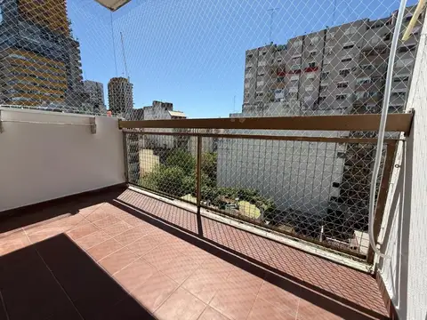 GUATEMALA 4400, VENTA DEPARTAMENTO DE TRES AMBIENTES CON BALCON AL FRENTE