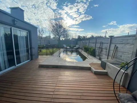 Casa de 2 dormitorios amoblada en alquiler La Plata
