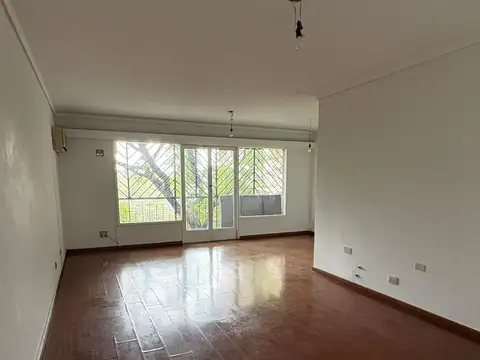 Venta Semipiso 3 Amb Con Dependencia Balcon Flores Av Avellaneda