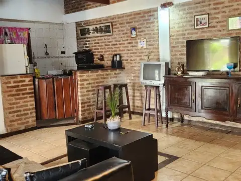 VENTA CASA 4 AMBIENTES MERLO APTO CREDITO