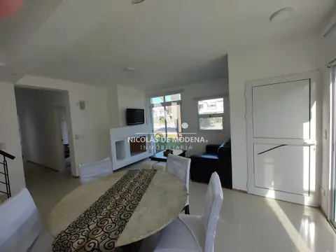 Casa en Alquiler Temporal en Punta del Este, USD 4.000