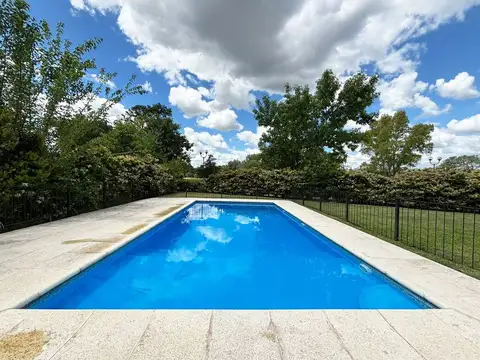 VENTA CASA 4 AMB. LUJÁN DEL SOL - AMOBLADA