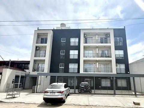 DEPARTAMENTO 2 AMBIENTES CON COCHERA