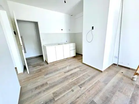 Villegas 2300, Piso 1