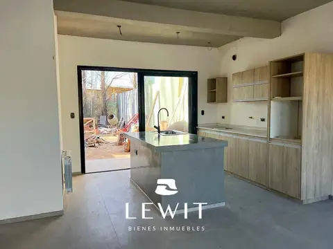 Depto Tipo Casa en Venta en Centenario, USD 179.000