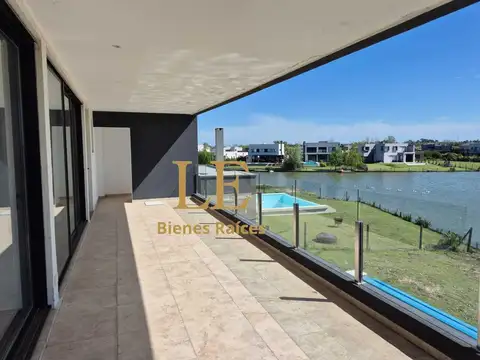 Casa en Venta en El Cantón, USD 480.000