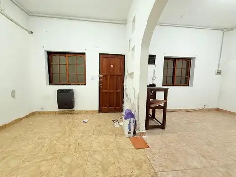Depto Tipo Casa en Venta en Liniers, USD 89.000