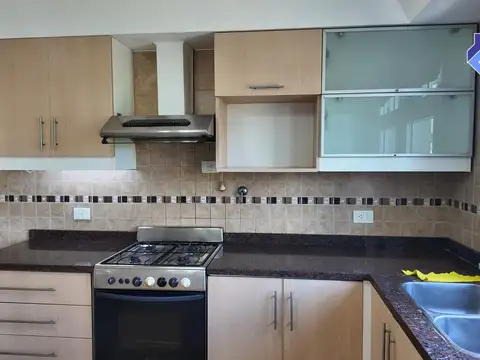 Departamento en Alquiler en Campana, $ 1.300.000