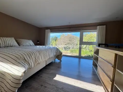 DEPARTAMENTO CENTRICO AMOBLADO EN EDIFICIO GIRASOLES 5 - VLA