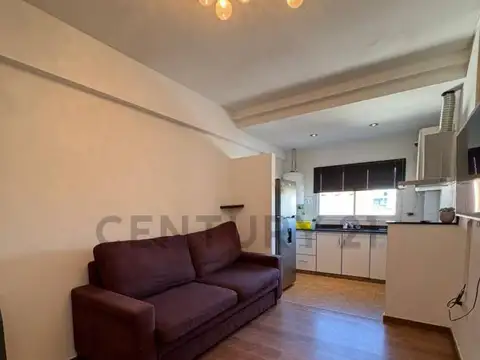Departamento de 1 Dormitorio con Patio en Venta en La Plata