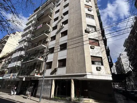 Depto 4 amb+ dep con Blacón al frente. Exc Ubicación!