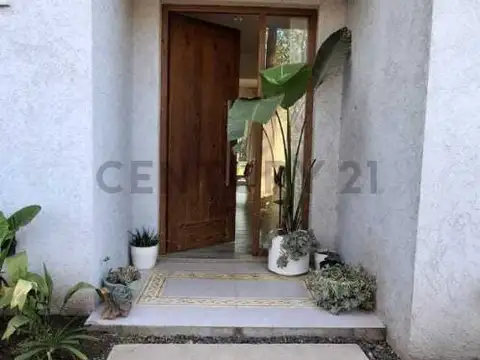 Casa en Alquiler de 3 dormitorios