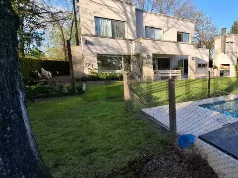 Casa en Alquiler en Bella Vista, USD 3.300