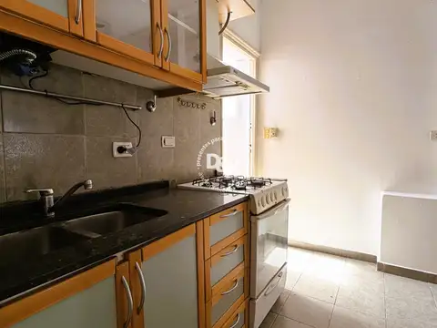 PH tipo casa en venta de 2 dormitorios más escritorio independiente en Florida