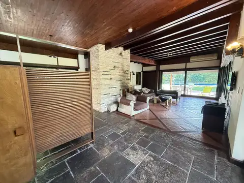 Casa en Venta al Oeste