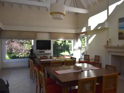 Casa en Venta en Countries y Barrios Cerrados en Esteban Echeverria, USD 2.100.000