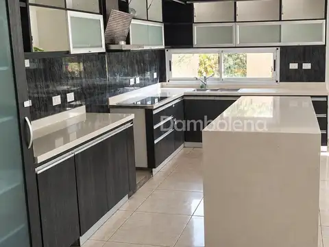 Casa en Alquiler 8 años