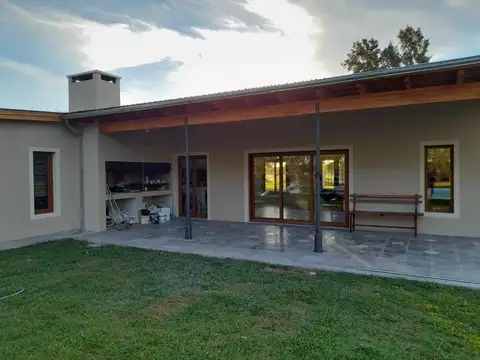 Casa quinta en venta en Barrancas Driving Golf
