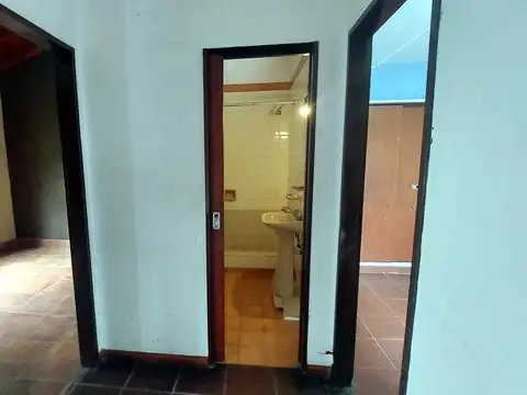 Depto Tipo Casa en Alquiler con 1 cocheras
