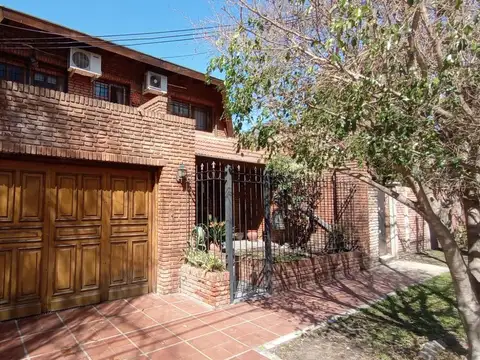 Casa a la venta en Don Torcuato
