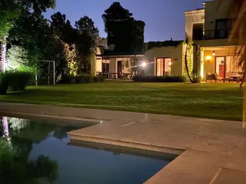 Casa en Alquiler Temporal de 4 dormitorios