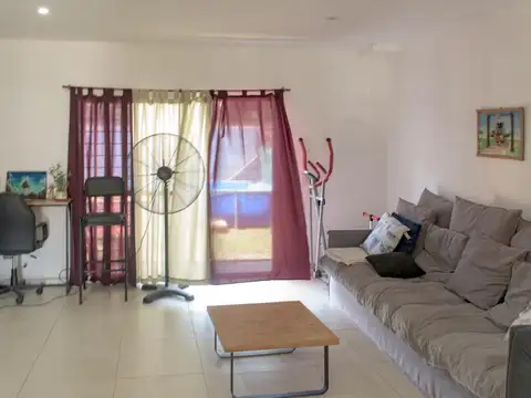 Depto Tipo Casa en Venta en La Alborada, USD 75.000