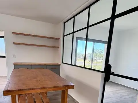 Casa en Venta - 4 Dormitorios 2 Baños - 192mts - Barrio San Sebastián