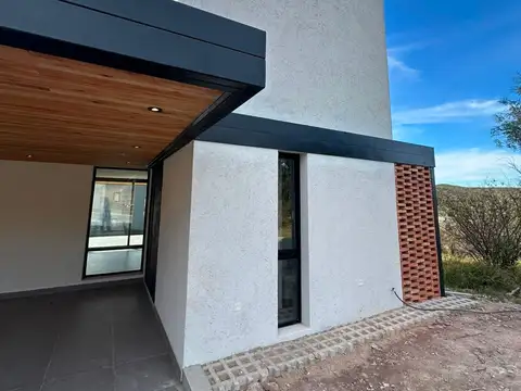 La Calera, Colinas de la Deseada 100