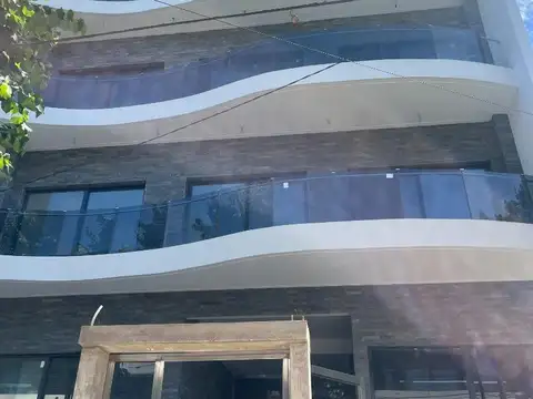 Adrogue inmejorable ubicación semipisos en construcción