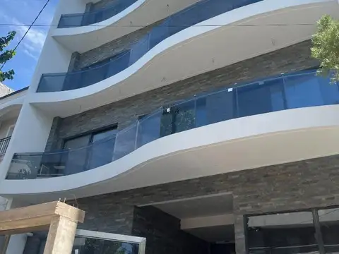 Adrogue inmejorable ubicación semipisos en construcción