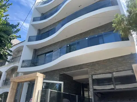 Adrogue inmejorable ubicación semipisos en construcción
