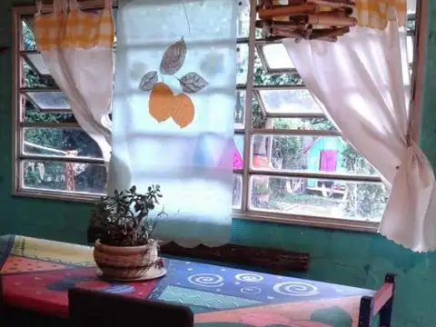 Casa 5 ambientes con 2 baños