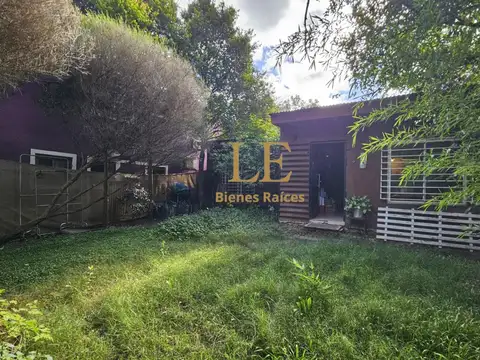 Casa en Venta con 3 cocheras