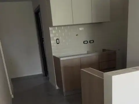 Estrenar en Floresta: 1 y 2 Ambientes con Balcón