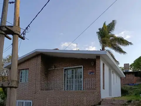 CASA EN ALQUILER 2 DORMITORIOS - LA QUEBRADA