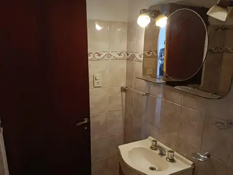 Casa en Alquiler con 1 cochera