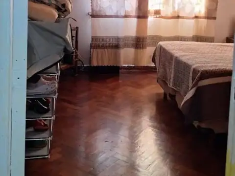 Casa en Alquiler con 1 cochera