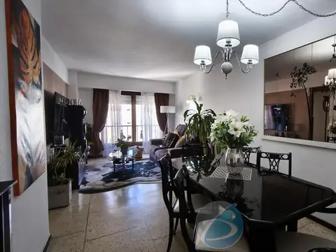 3 ambientes a la calle