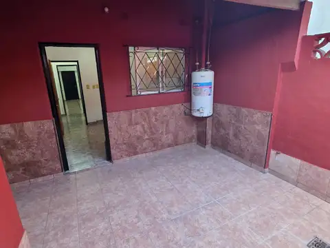 Depto Tipo Casa en Venta en Centro, USD 99.000