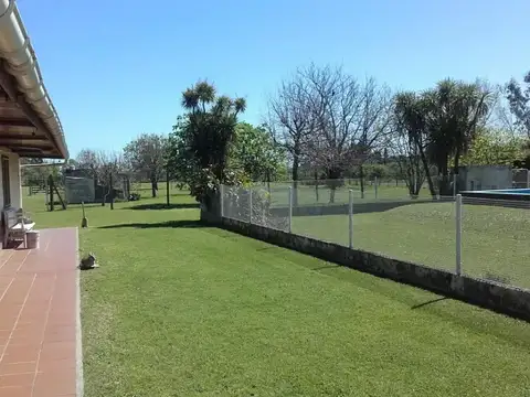 Casa en Venta con 5 cocheras