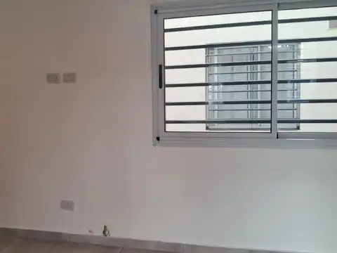 Depto Tipo Casa en Venta de 1 dormitorio