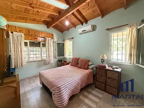 Casa 4 ambientes con 2 baños