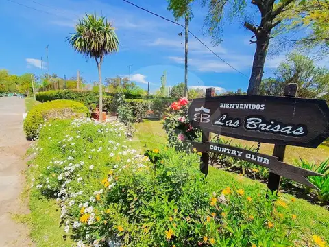 P.N. Carrion 400 Las Brisas Country Club Pilar