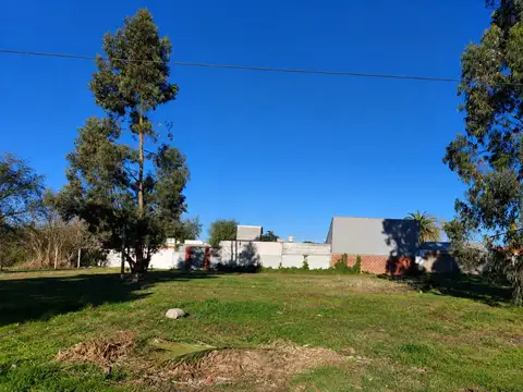 VENTA LOTE 300 M2 BARRIO 2 DE ABRIL