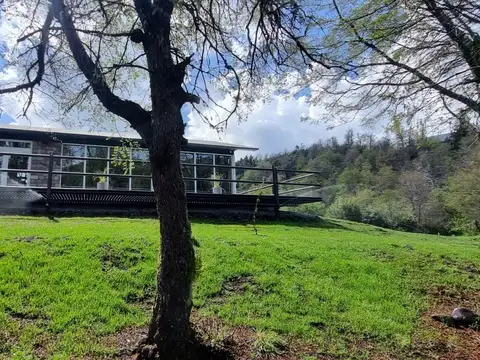 Casa 5 ambientes con 3 baños