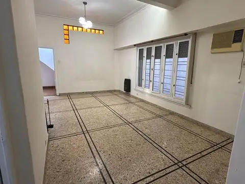 Alquiler casa de 3 ambientes en Villa Dominico