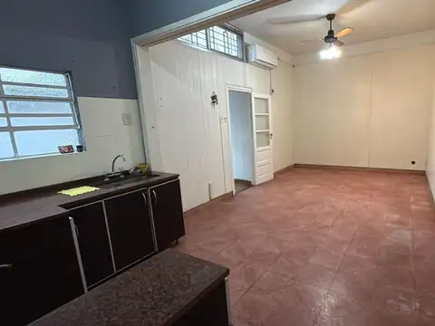 Casa en Alquiler con 1 cochera