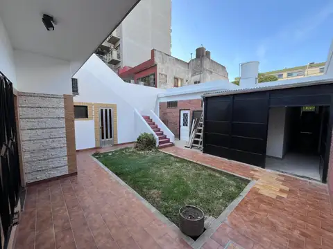 Depto Tipo Casa 4 ambientes con 2 baños