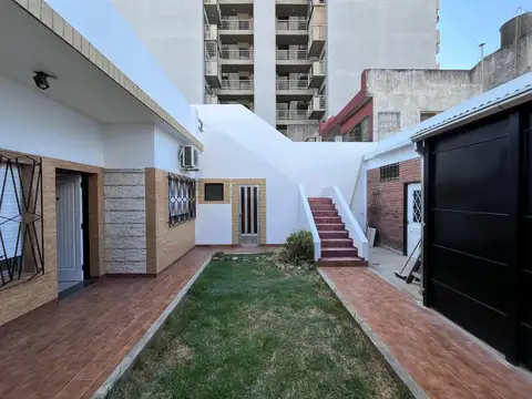 Depto Tipo Casa en Alquiler 40 años