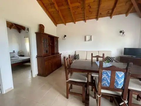 AVENIDA 1 N° 4272 ENTRE PASEOS 142 Y 143